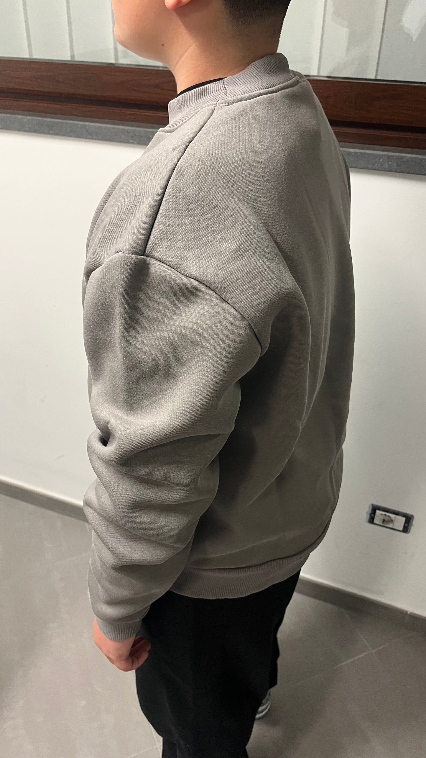 Felpa boxy girocollo