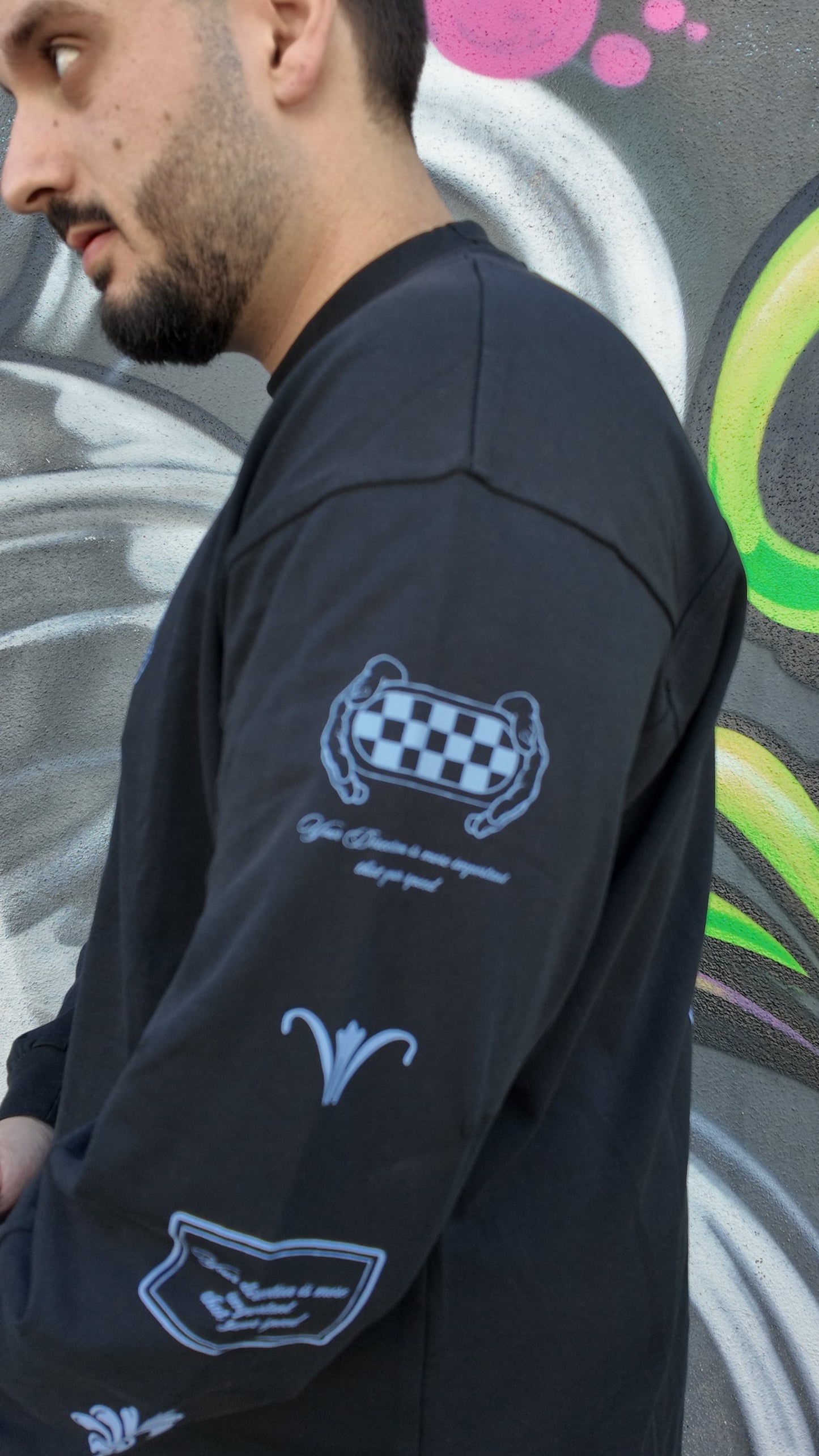 Long sleeve butish black