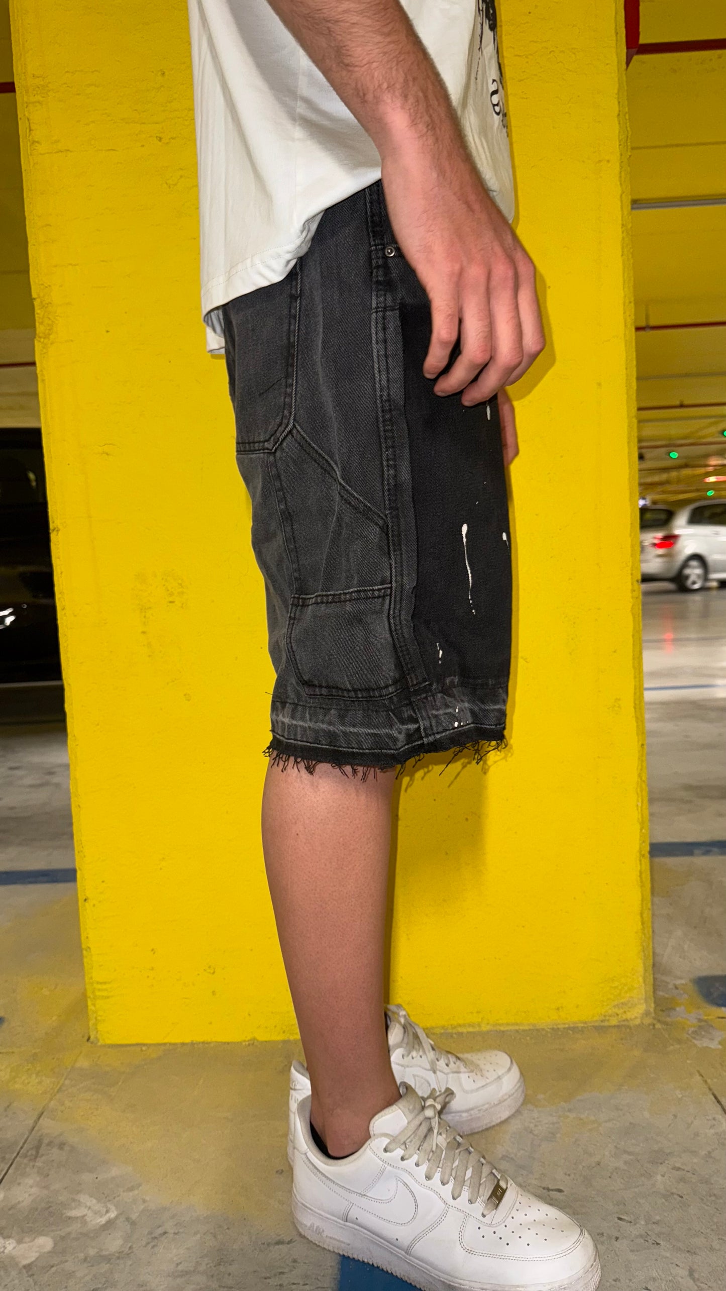 Shorts carpenter paint