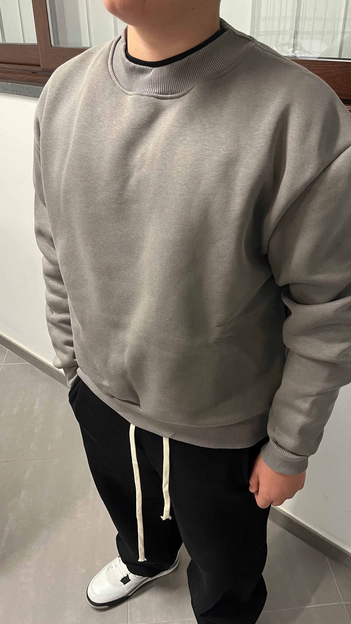 Felpa boxy girocollo